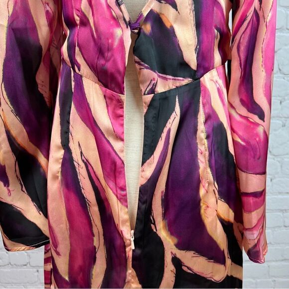 NEW with Tags Topshop Cowl Neck Flute Sleeve Abstract Animal Print Mini Dress 8 - Picture 14 of 16